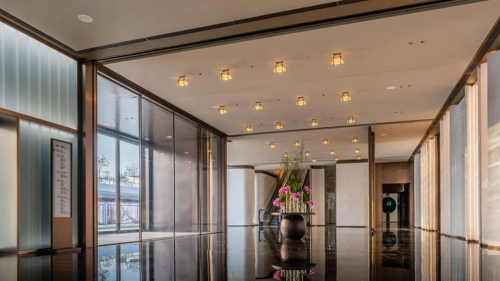 *****  Hilton Shenzhen World Exhibition & Convention Center - Only 5 Minutes' Walk To Wecc Hotel China