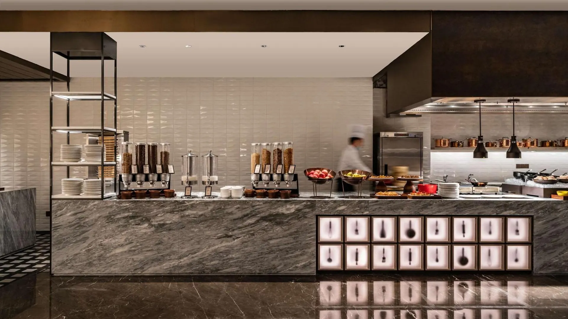 Отель Hilton Shenzhen World Exhibition & Convention Center - Only 5 Minutes' Walk To Wecc 5*,  Китай