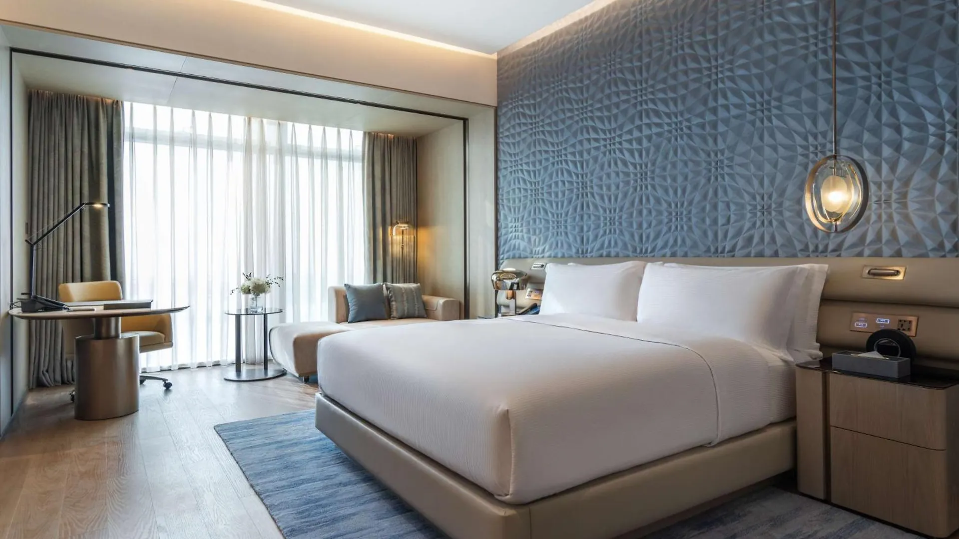 Hilton Shenzhen World Exhibition & Convention Center - Only 5 Minutes' Walk To Wecc Hotel 5*,  China