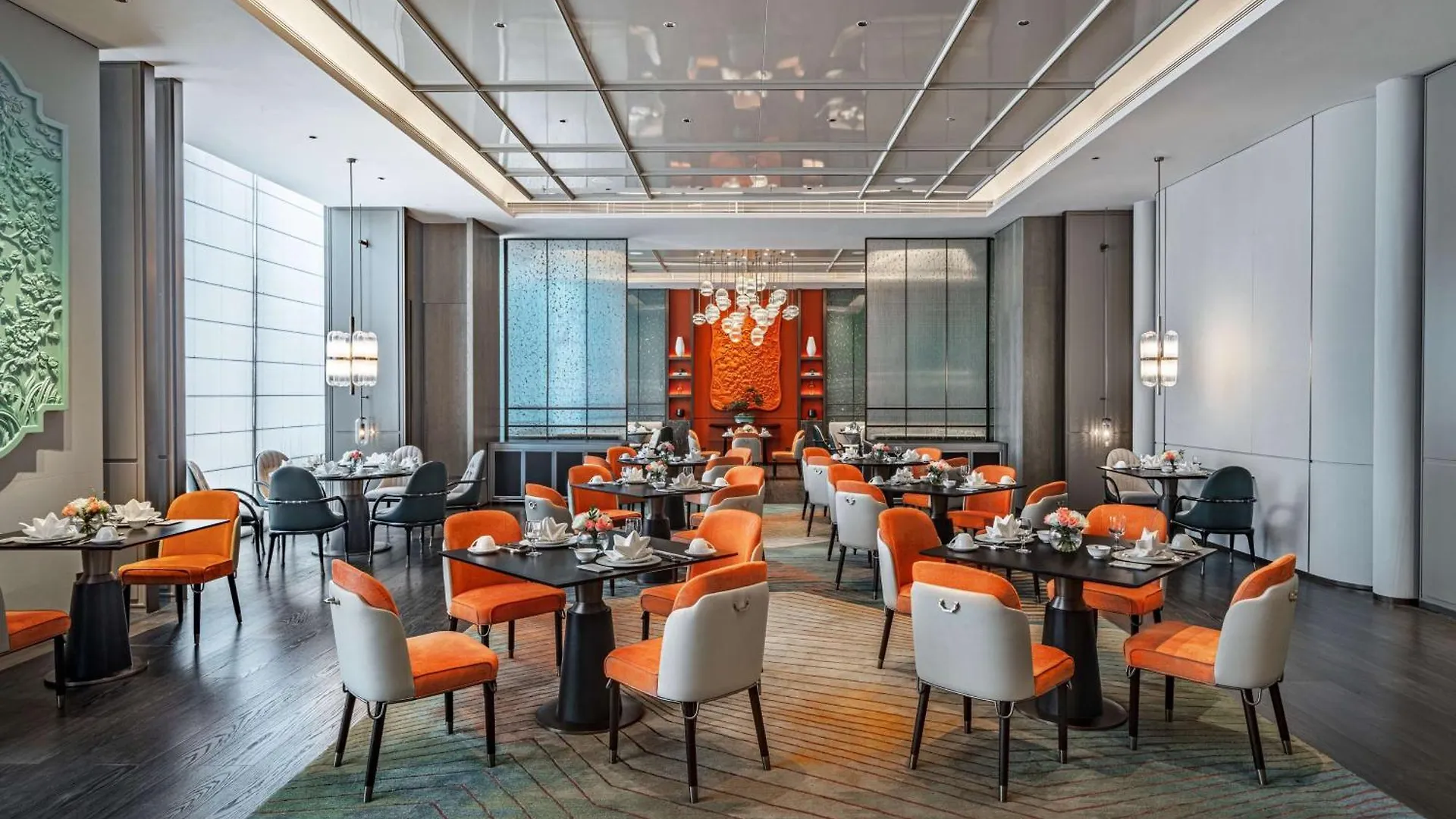 Отель Hilton Shenzhen World Exhibition & Convention Center - Only 5 Minutes' Walk To Wecc 5*,  Китай