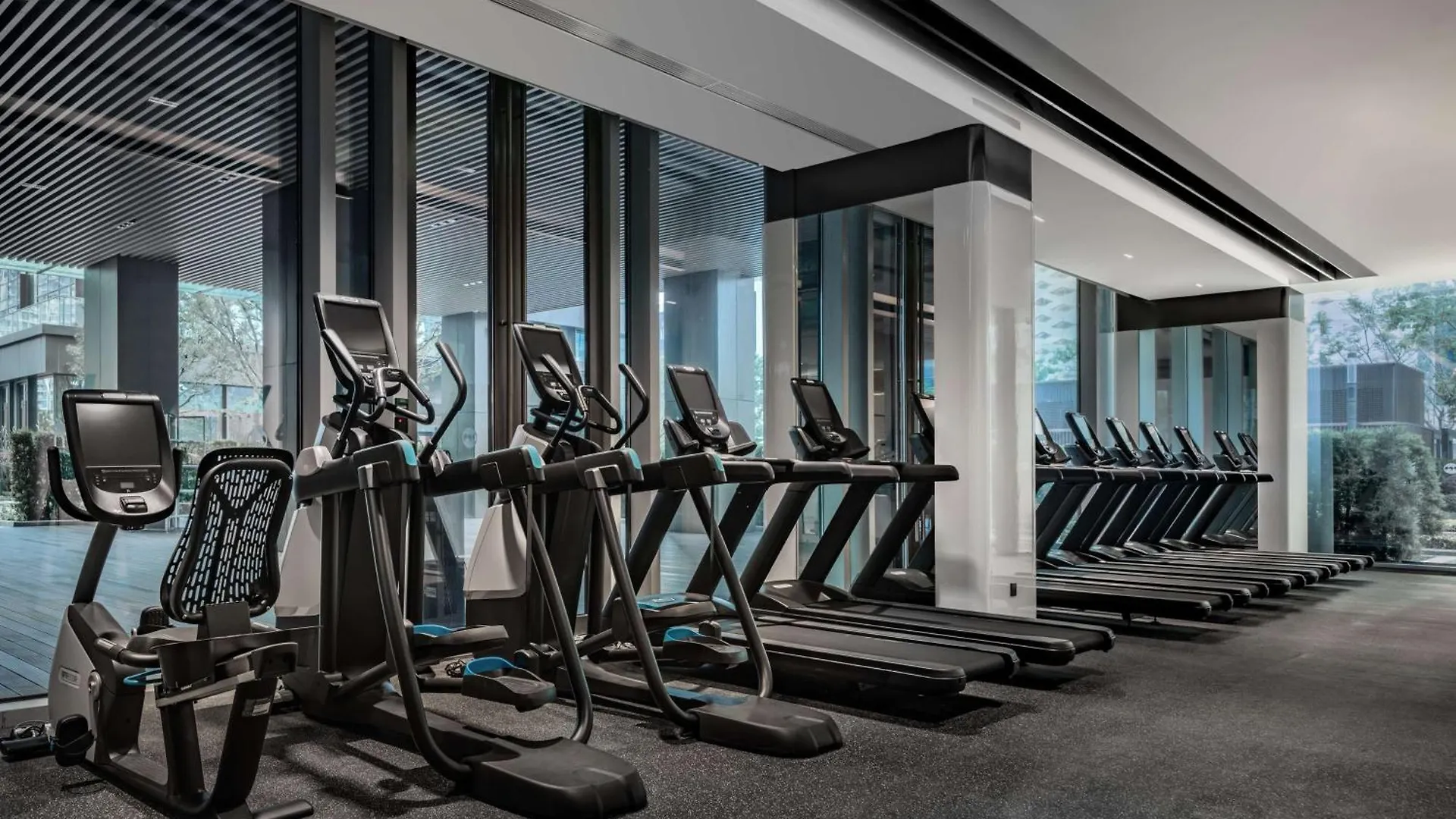 Hilton Shenzhen World Exhibition & Convention Center - Only 5 Minutes' Walk To Wecc Hotel